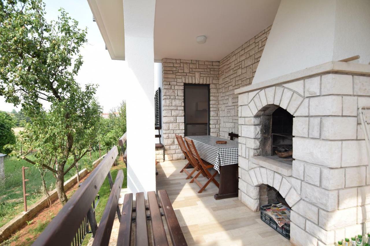 Apartments Pavic Valbandon Fažana Exterior foto