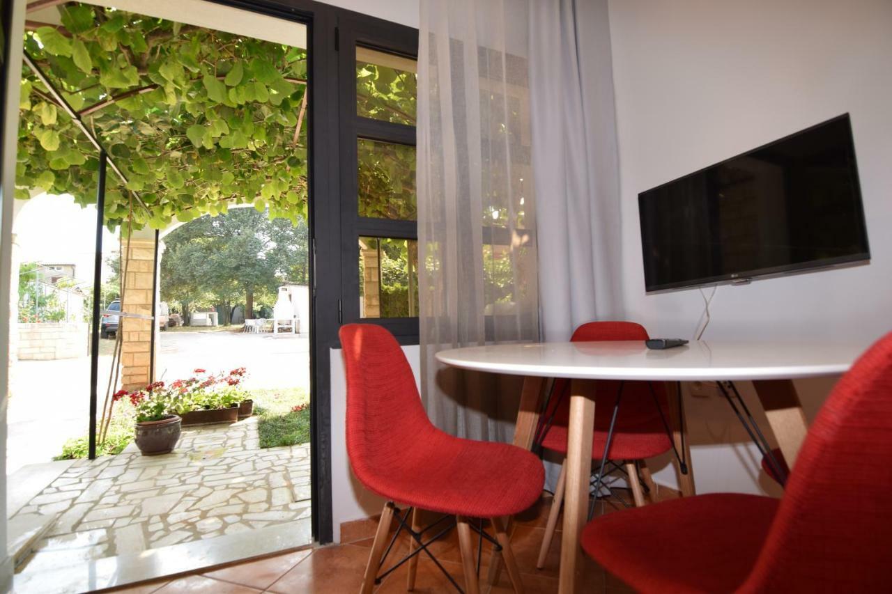 Apartments Pavic Valbandon Fažana Exterior foto
